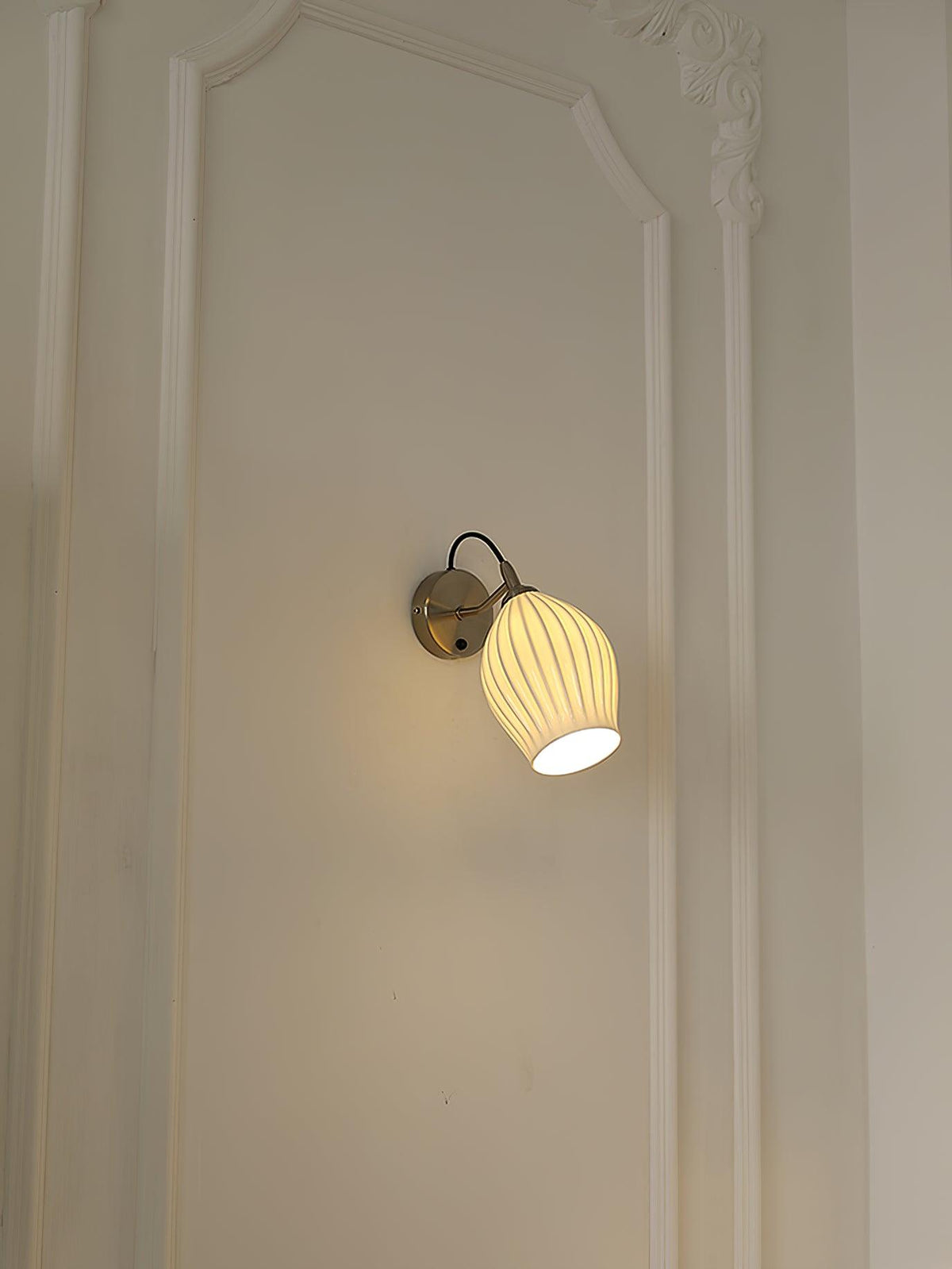 Zotalisra Modern Minimalist Ribbed Ceramic Wall light