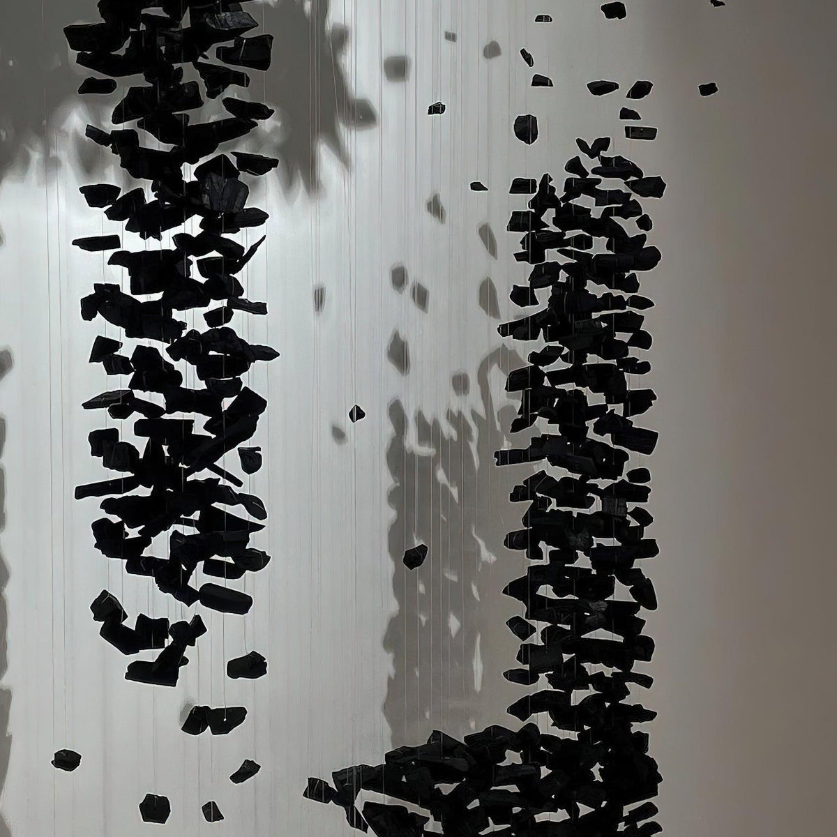 Jemei Black Stones Chandelier