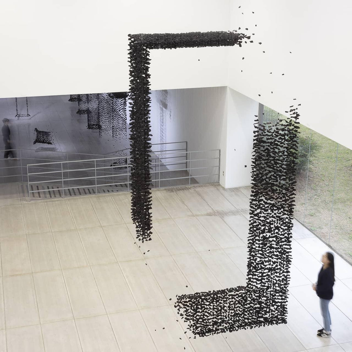Jemei Black Stones Chandelier