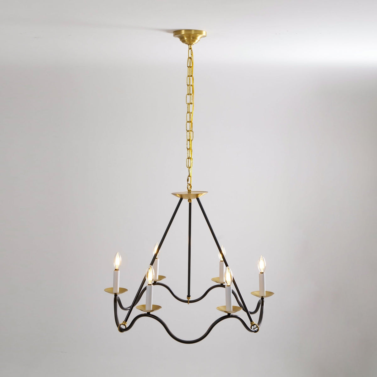 Evenor Elegance Vintage Brass Chandelier