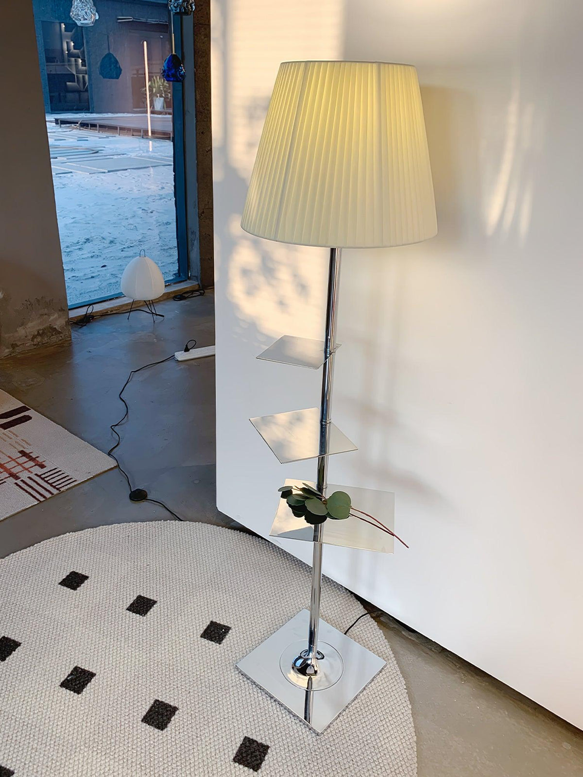 Wavlen Fabric Contemporary Table Floor Lamp