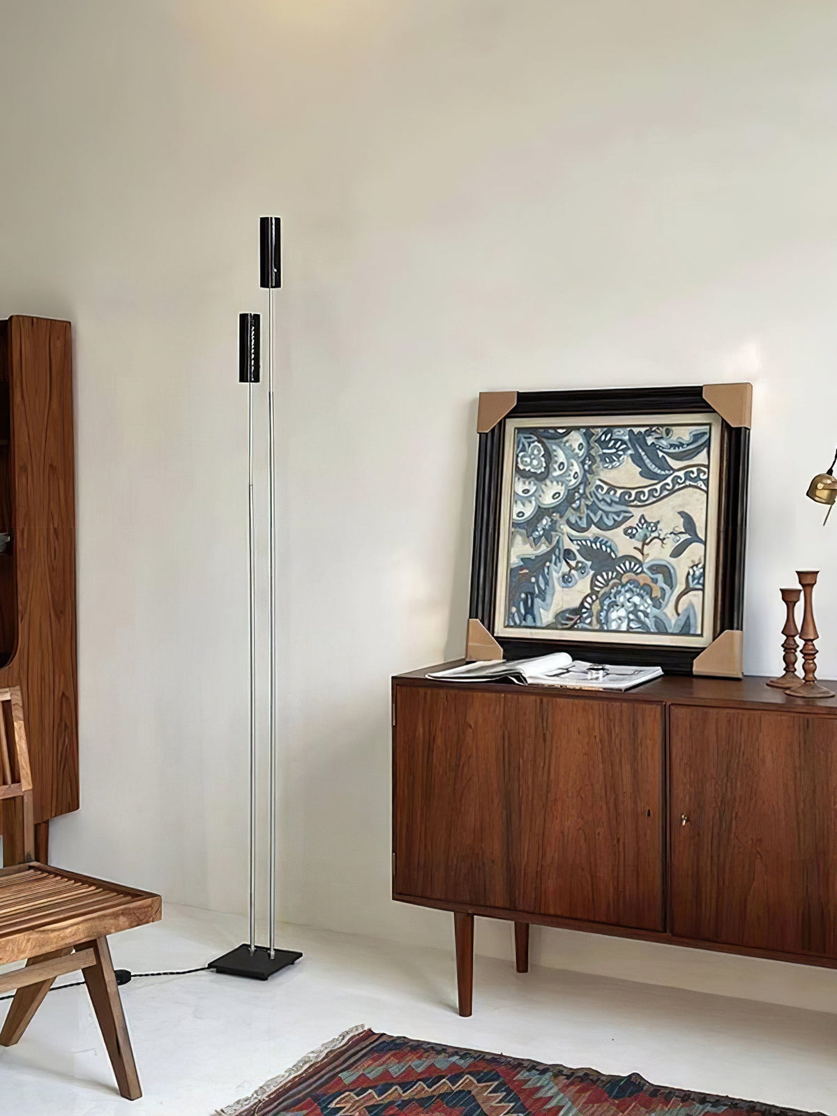 Telum Minimalist Black Floor Lamp