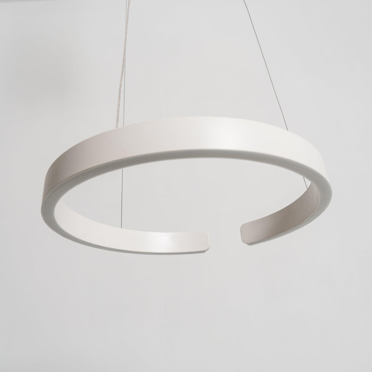 Frixx Modern Minimalist Chandelier