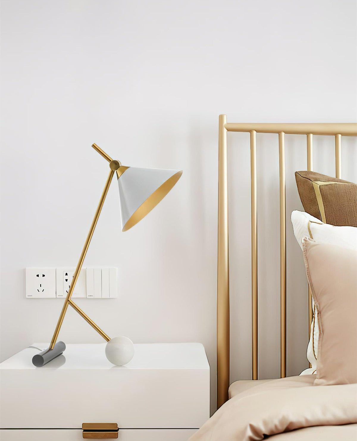 Avelo Marble Geometric Table Lamp