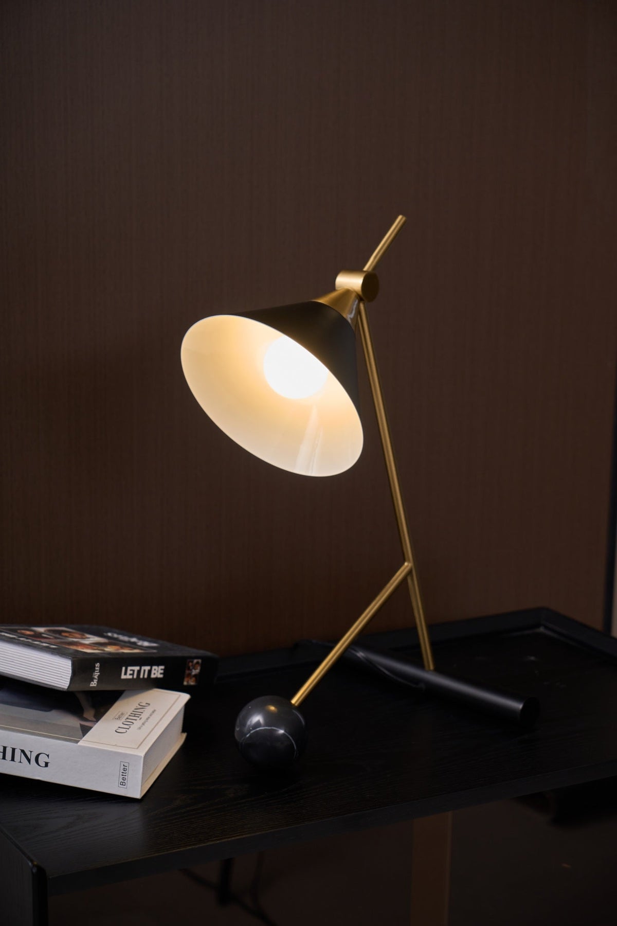 Avelo Marble Geometric Table Lamp