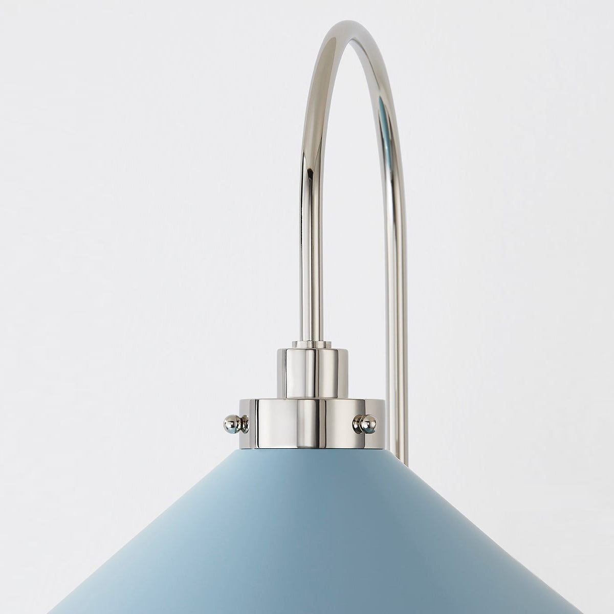 Soliaria Brass Wall Lamp