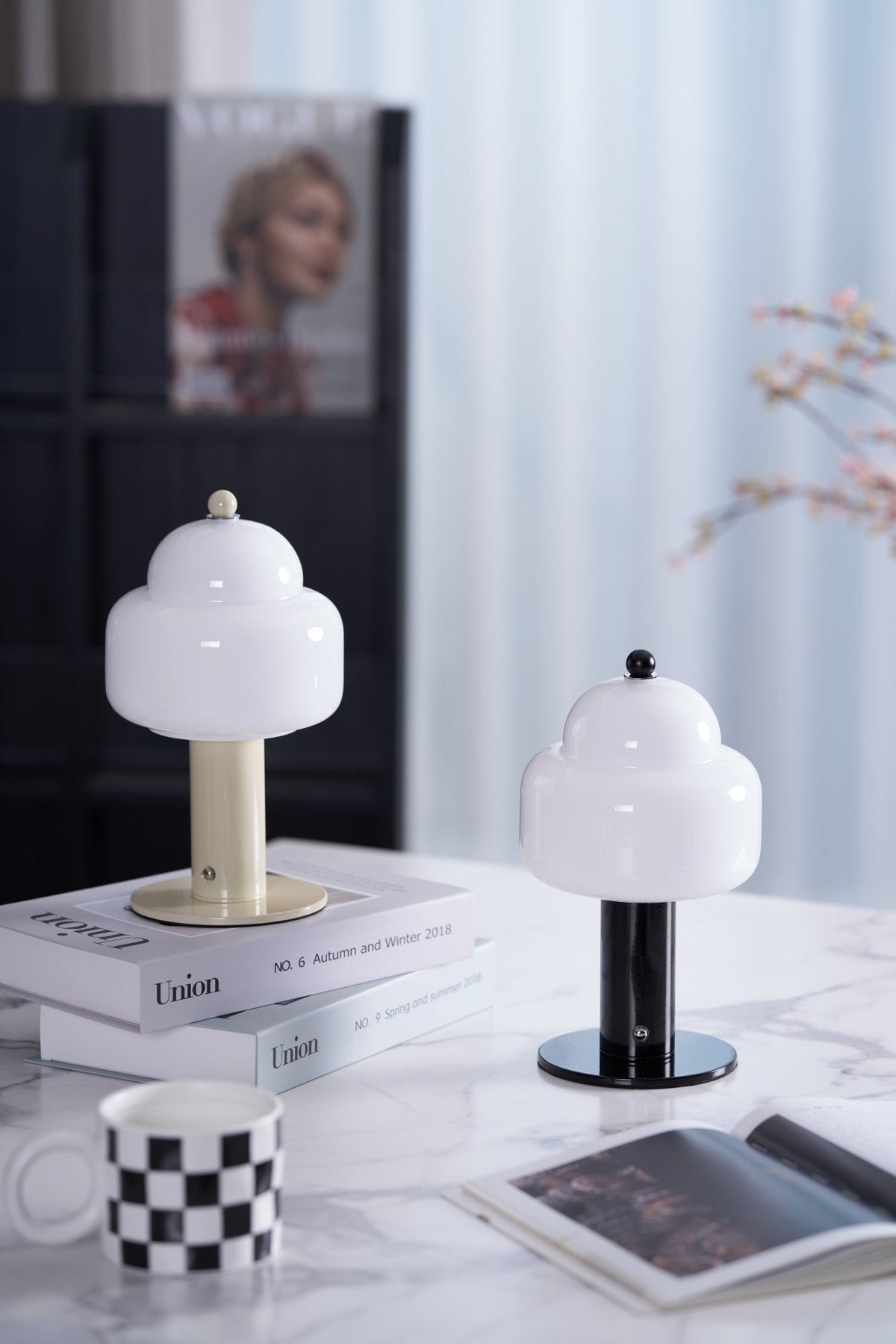 Avenaella Modern Table Lamp
