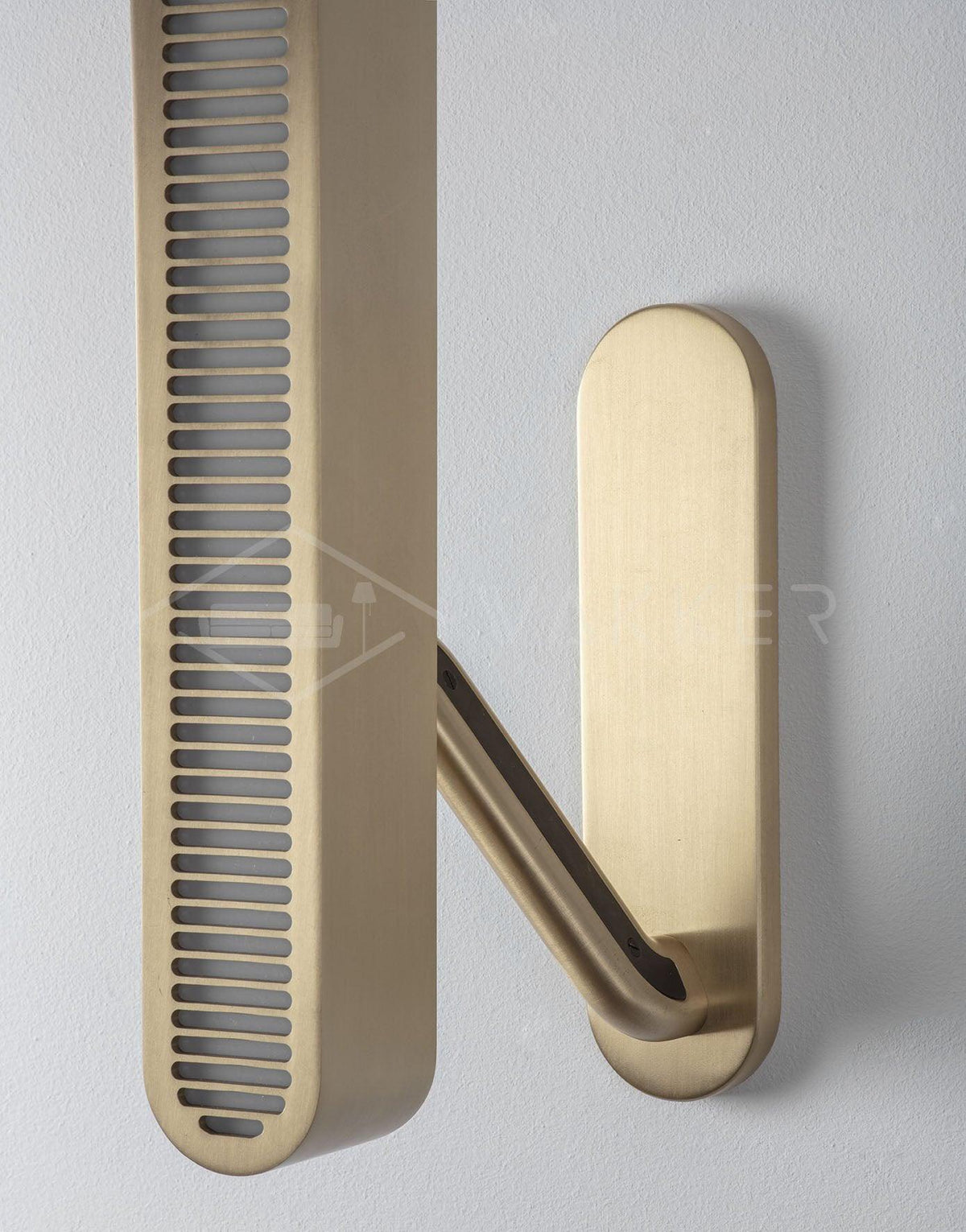 Oriararia Wall Lamp Brass Slotted Grill
