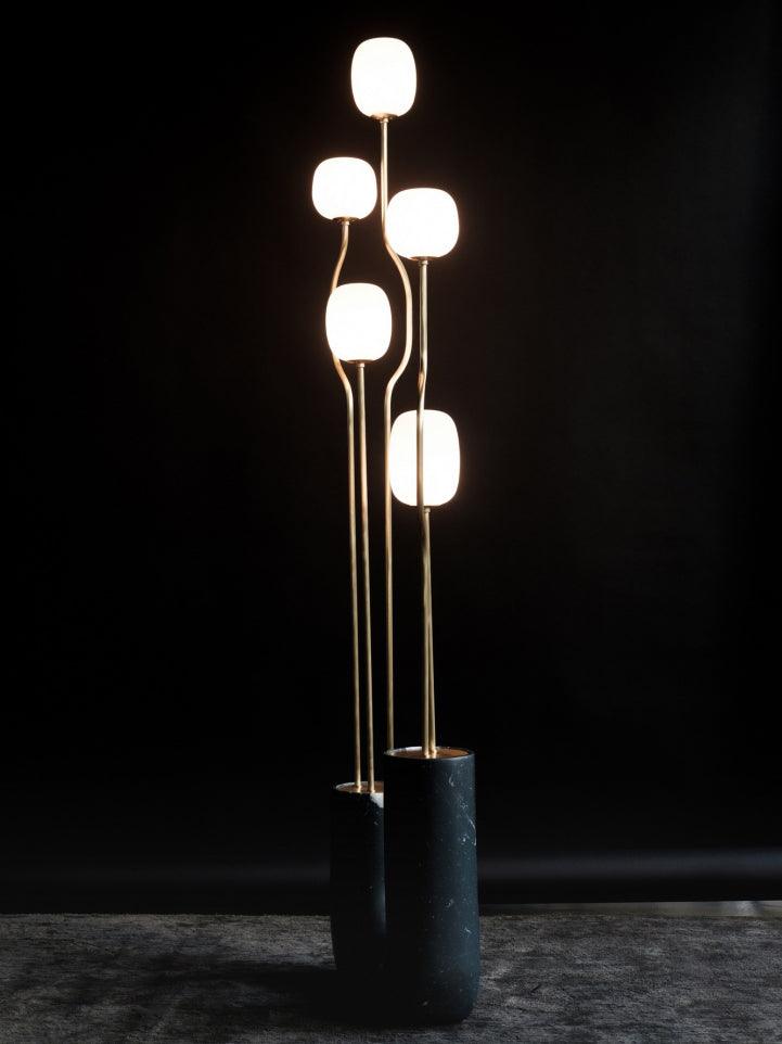 Avenoaya Elegant Comet Floor Lamp