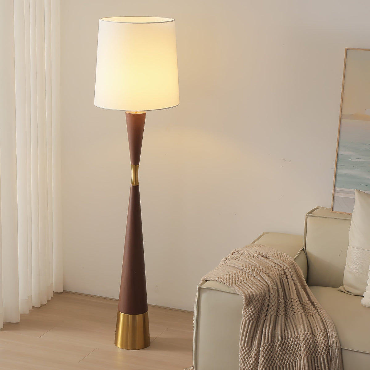 Cicaril Modern Table Lamp