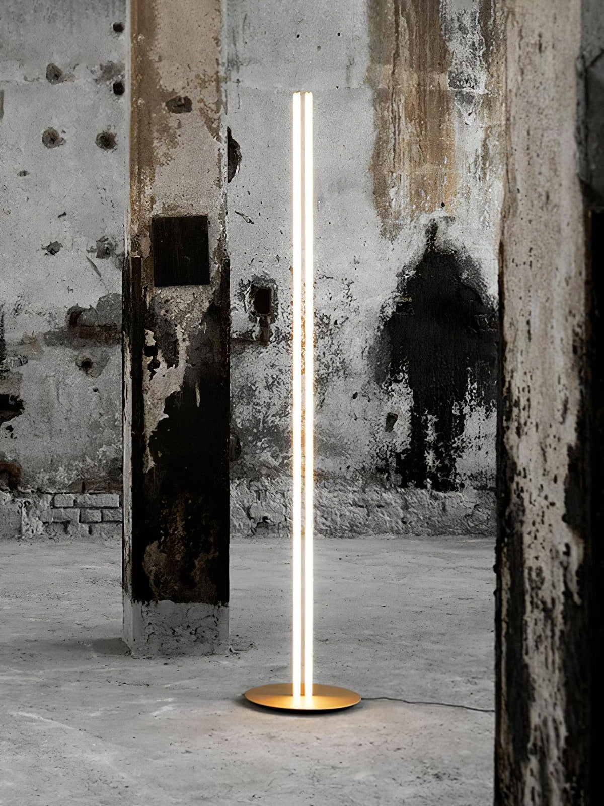 Zesoril Modern Aluminum Table Lamp