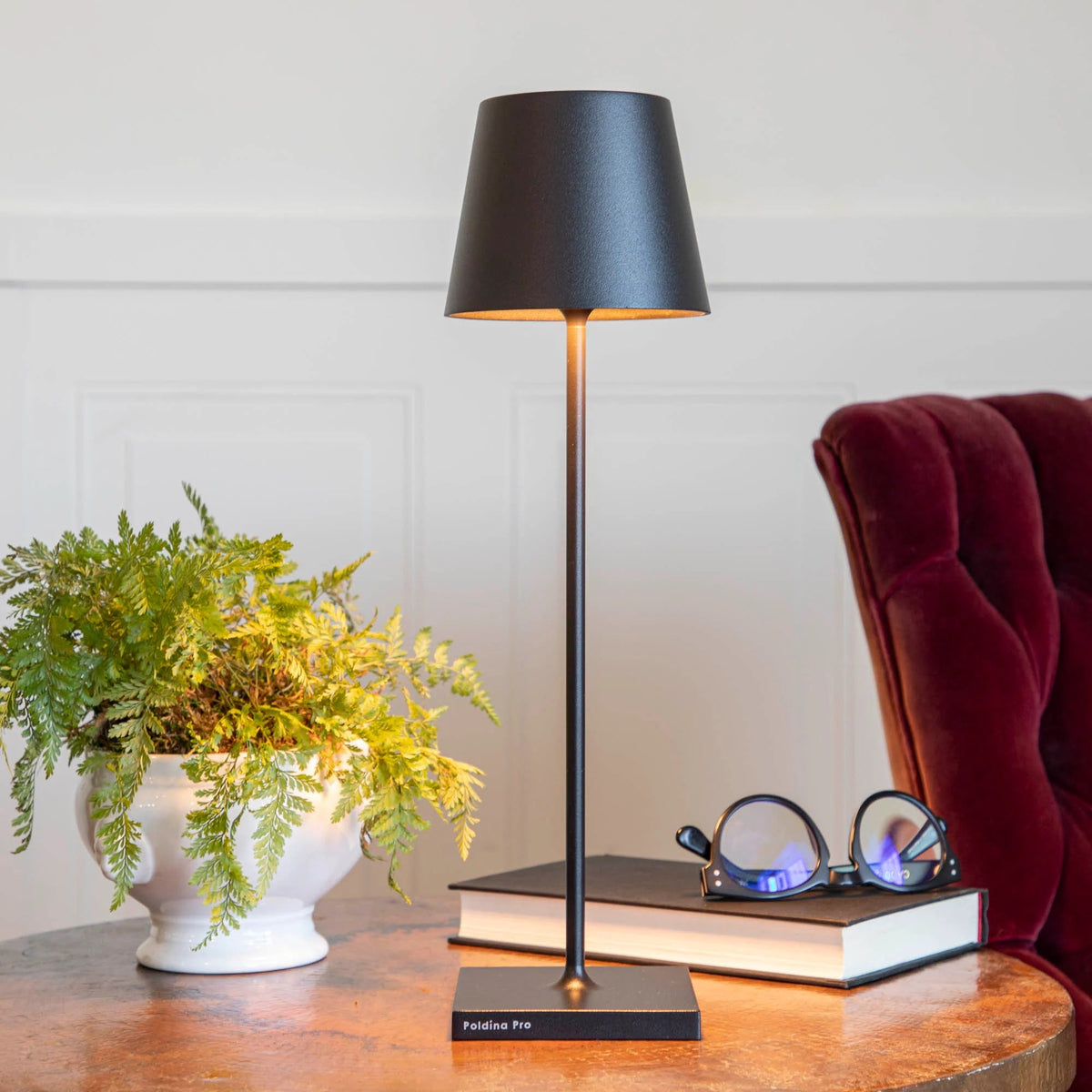 Foxmere Slim Cordless Table Lamp