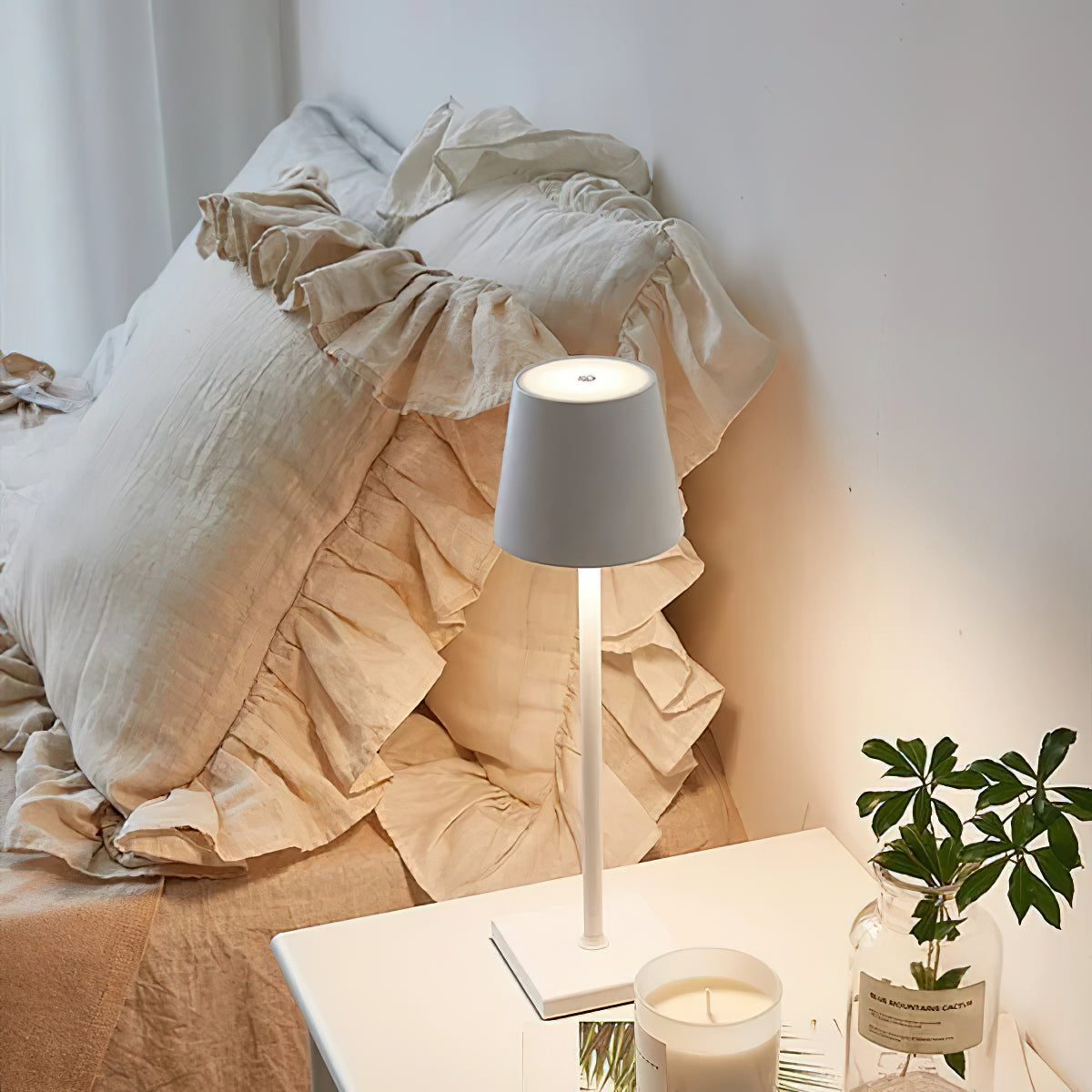 Foxmere Slim Cordless Table Lamp