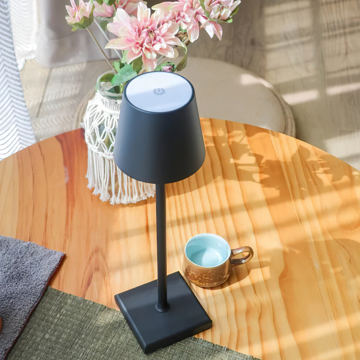 Foxmere Slim Cordless Table Lamp