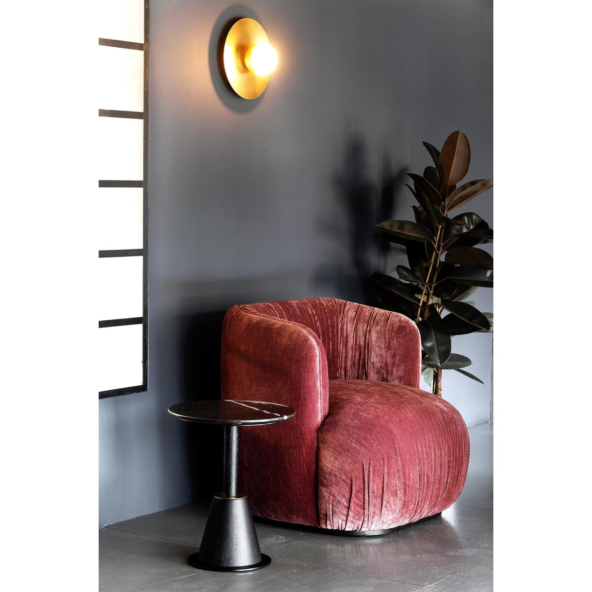 Haze Round Glass Wall Lamp