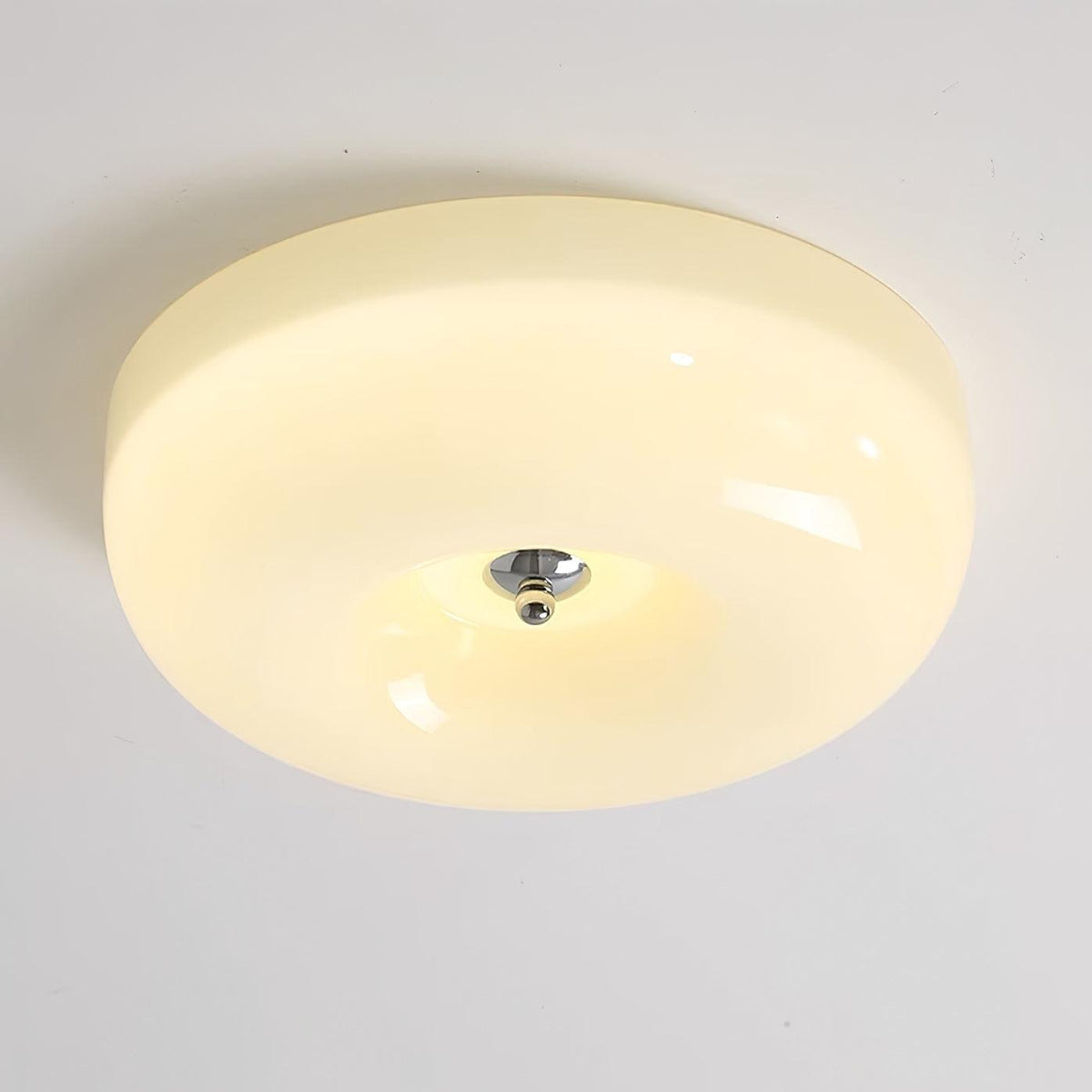 Velisiel Chandelier Cream Pudding with Blown Glass