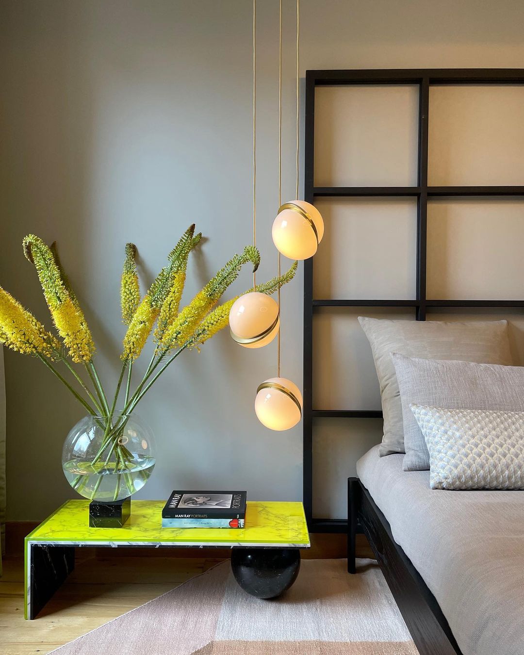 Cavira Pendant Minimalistic Glass Lamp