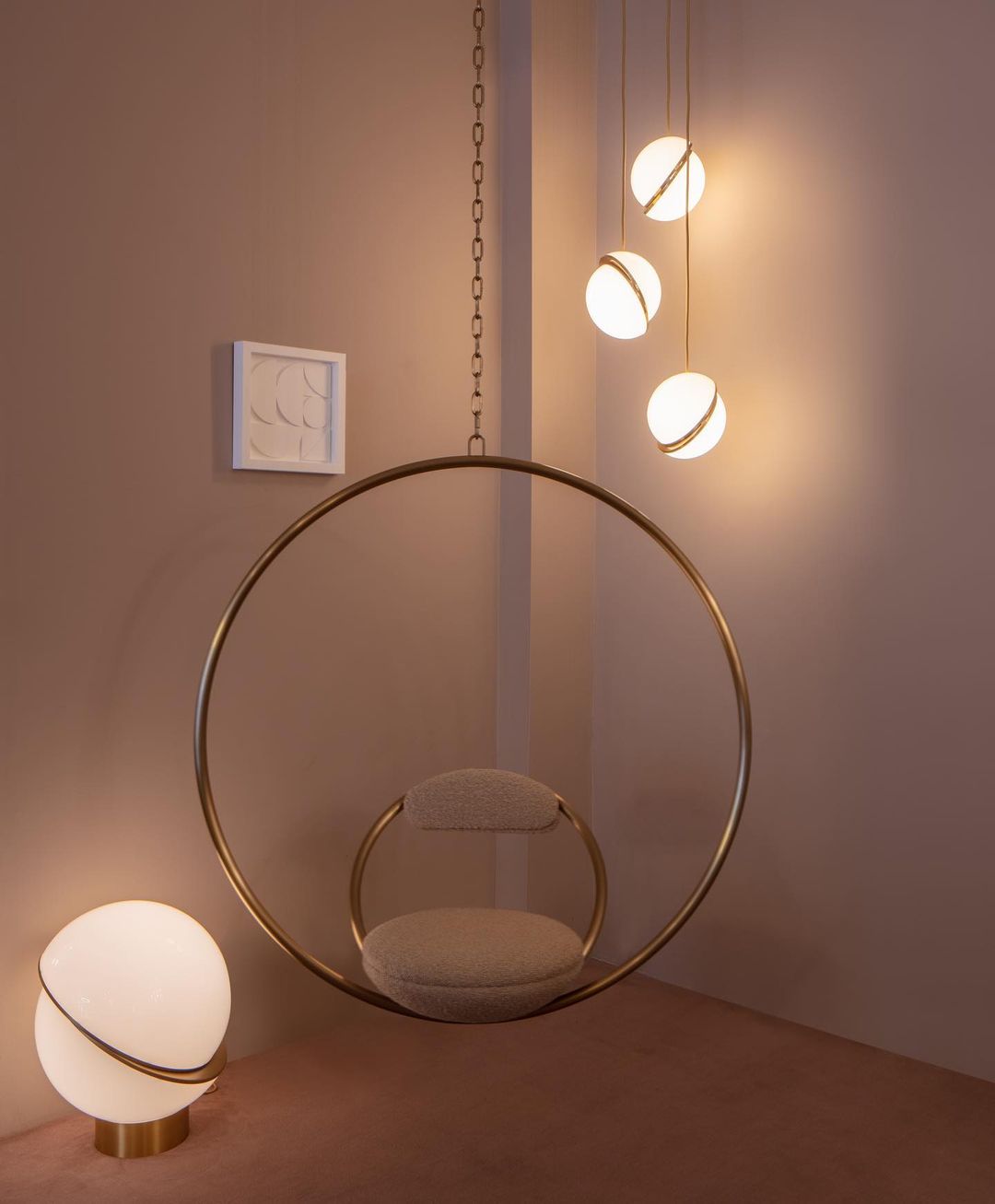Cavira Pendant Minimalistic Glass Lamp