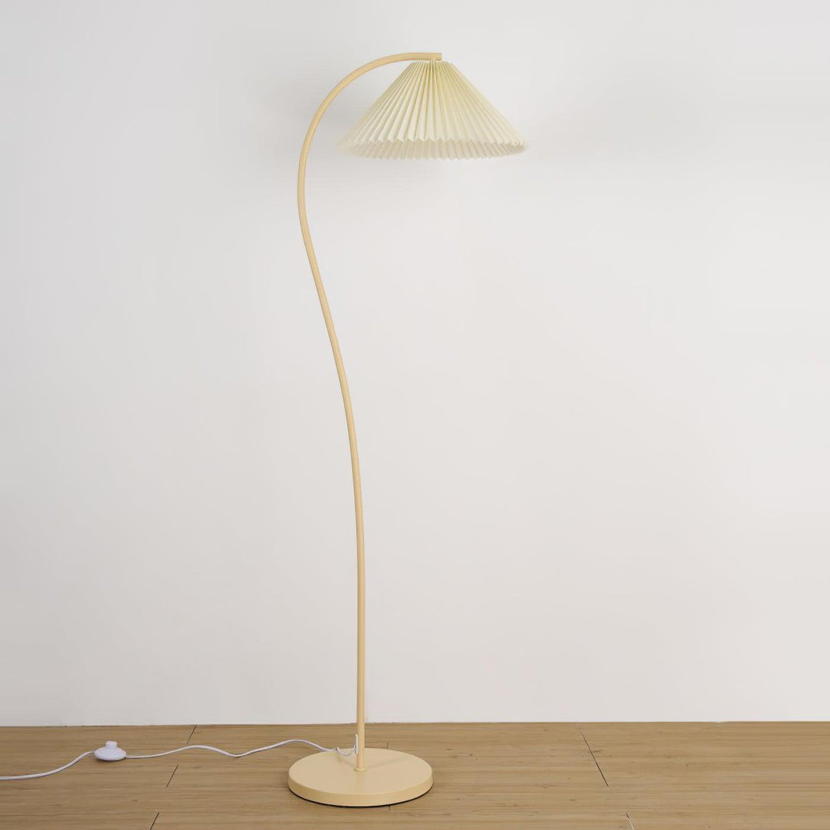 Fyrel Minimalist Fabric Floor Lamp