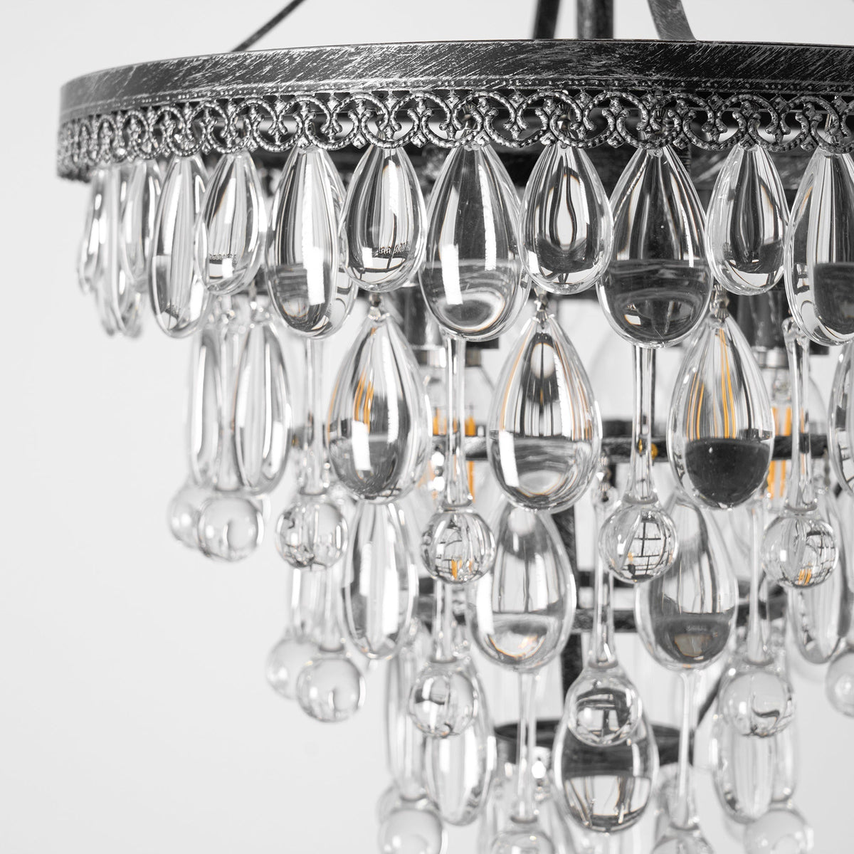 Liorenora Chandelier