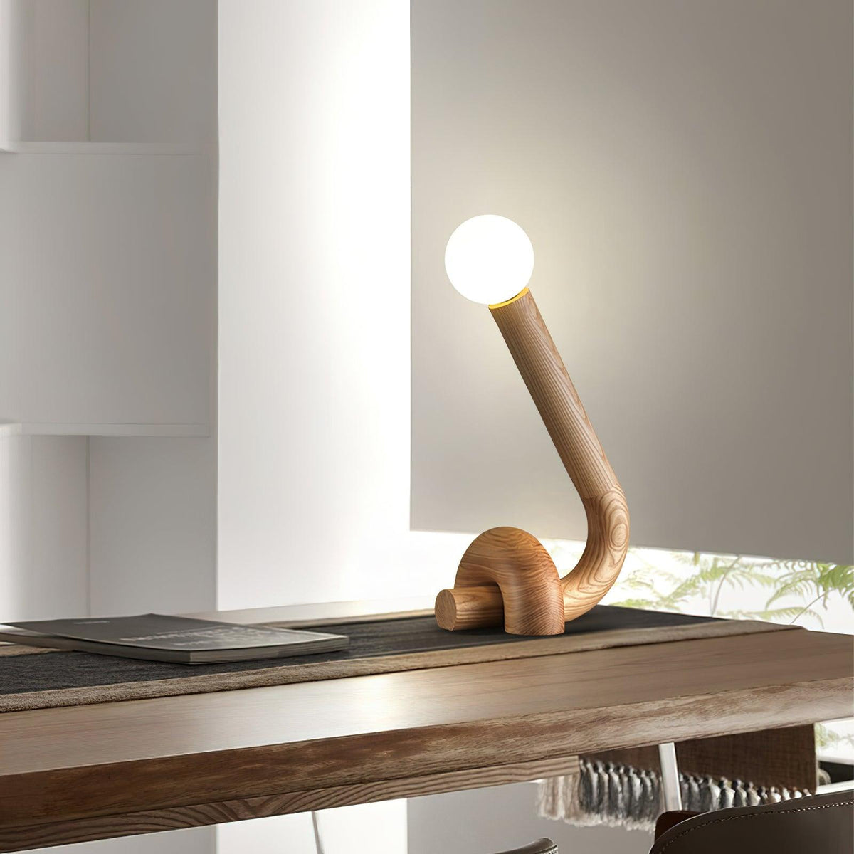 Arcus Fashion Wood Table Lamp