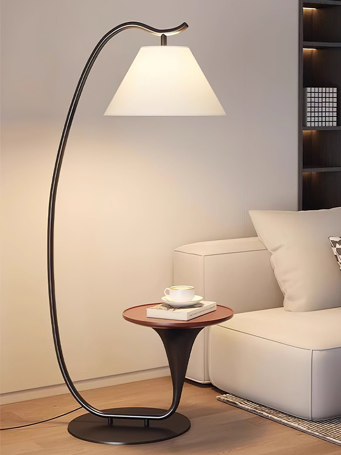Rivariella Modern Floor Lamp