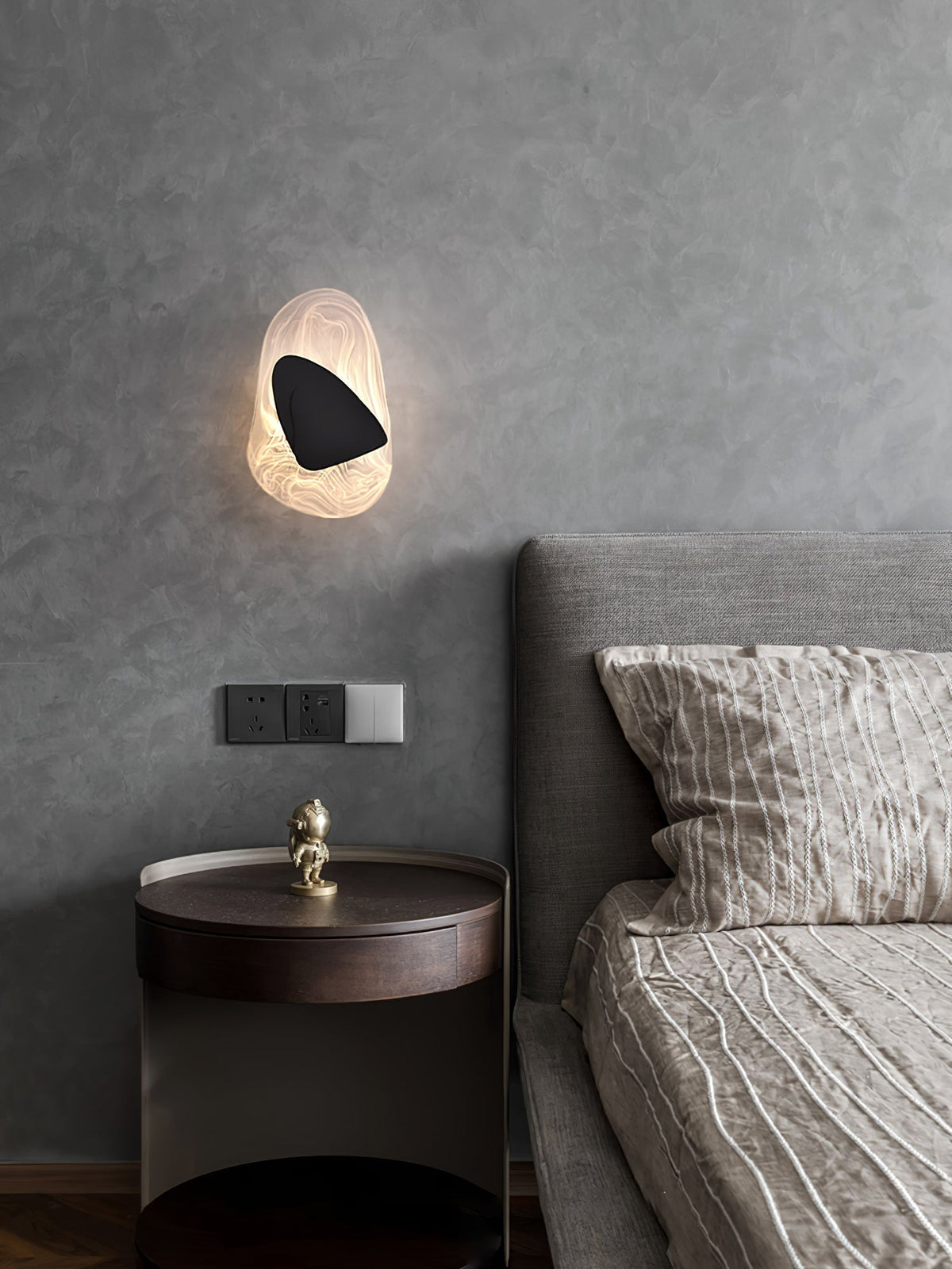 Gana Premium Nordic Art Glass Wall Lamp