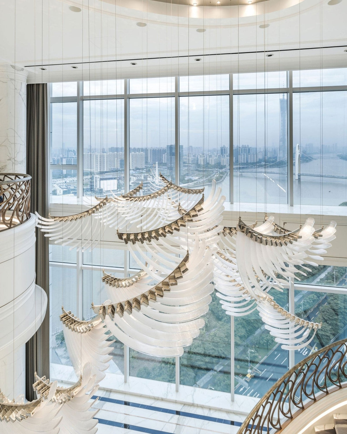 Eurrinia Glass Wing Cluster Chandelier