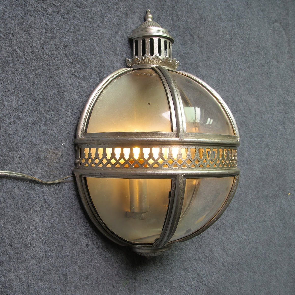 Eiriina Glass Wall Lamp