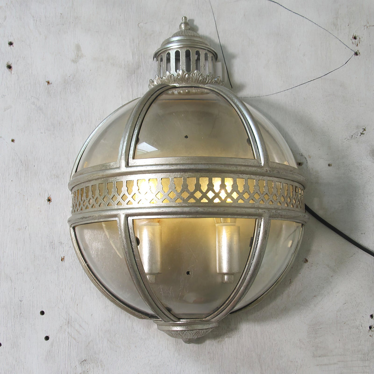 Eiriina Glass Wall Lamp