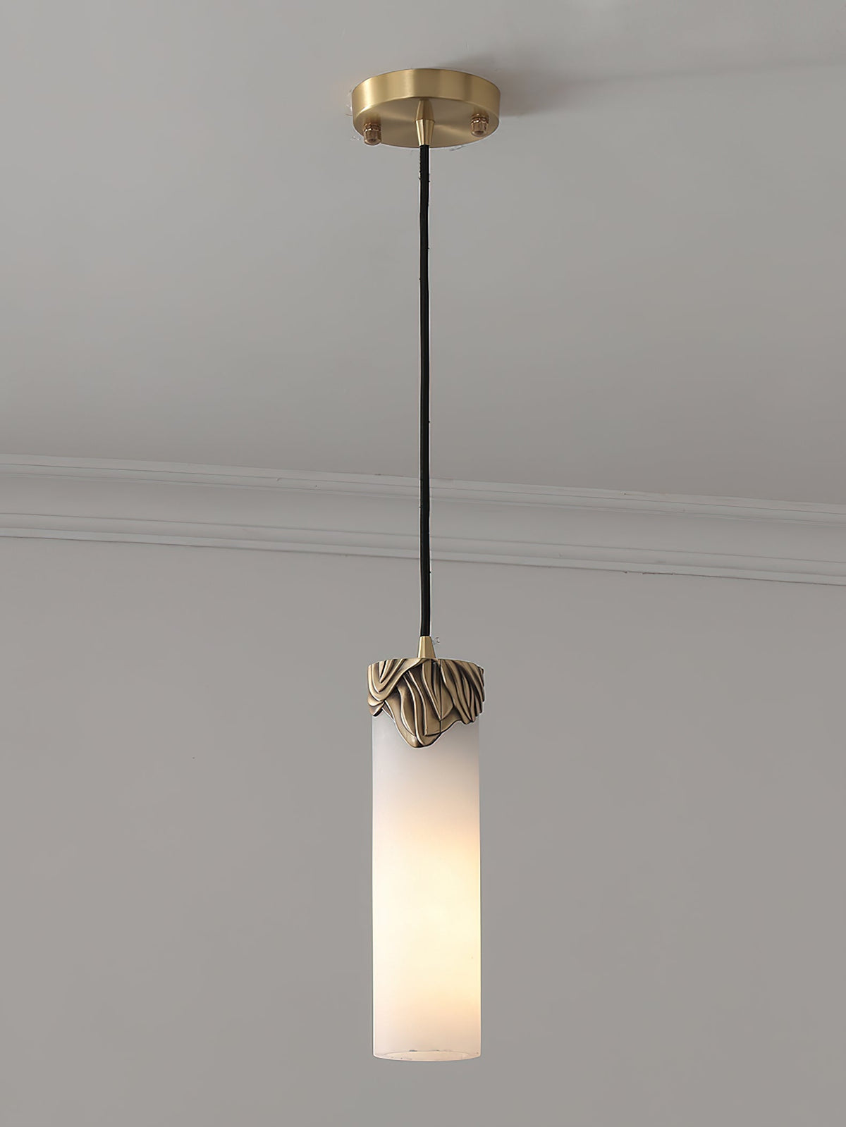 Albinenne Alabaster Pendant Light