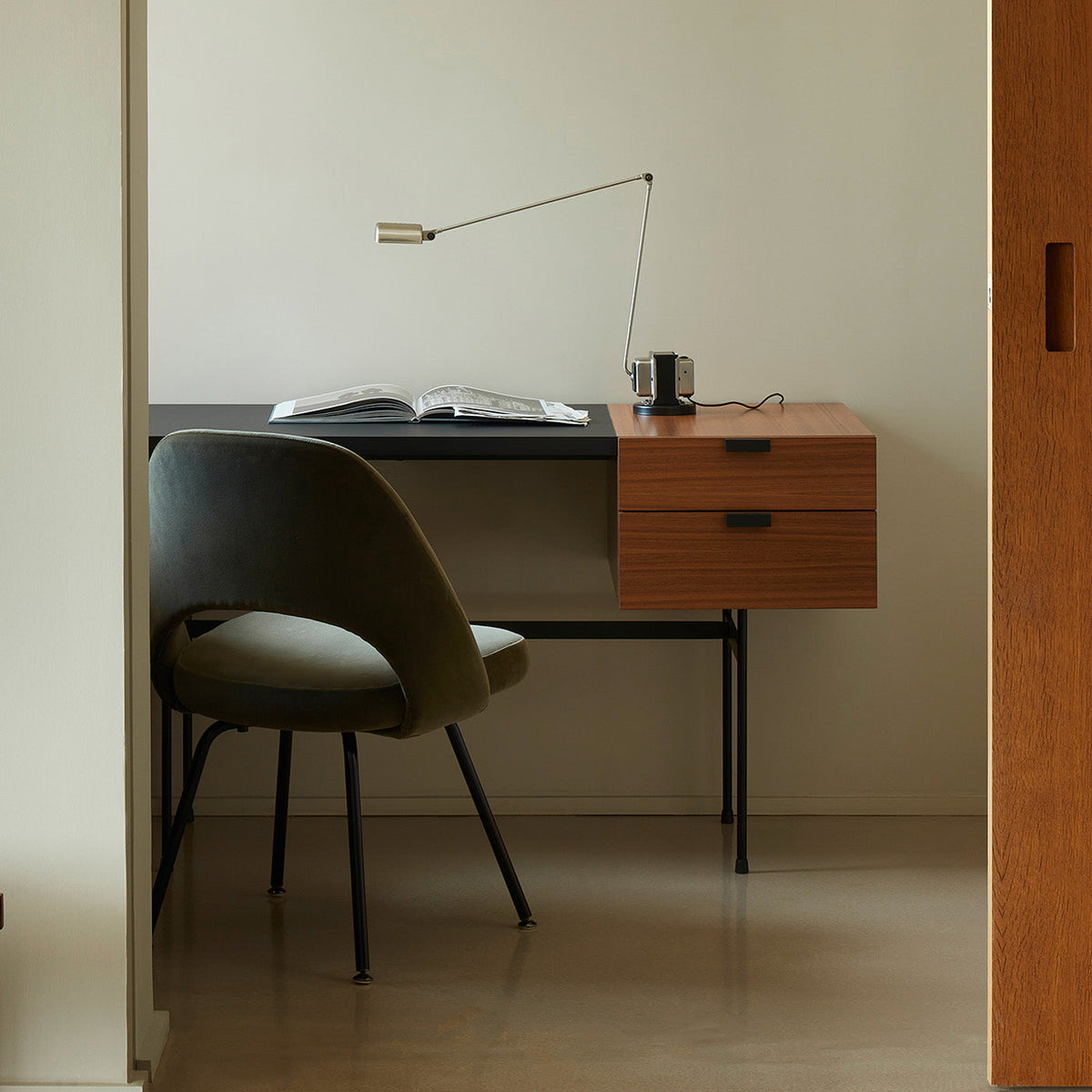 Lumarise Table Lamp