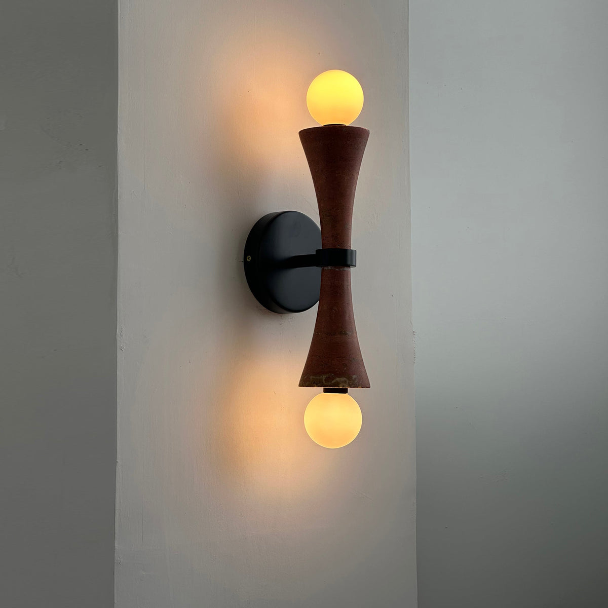 Elaiselle Wall Lamp