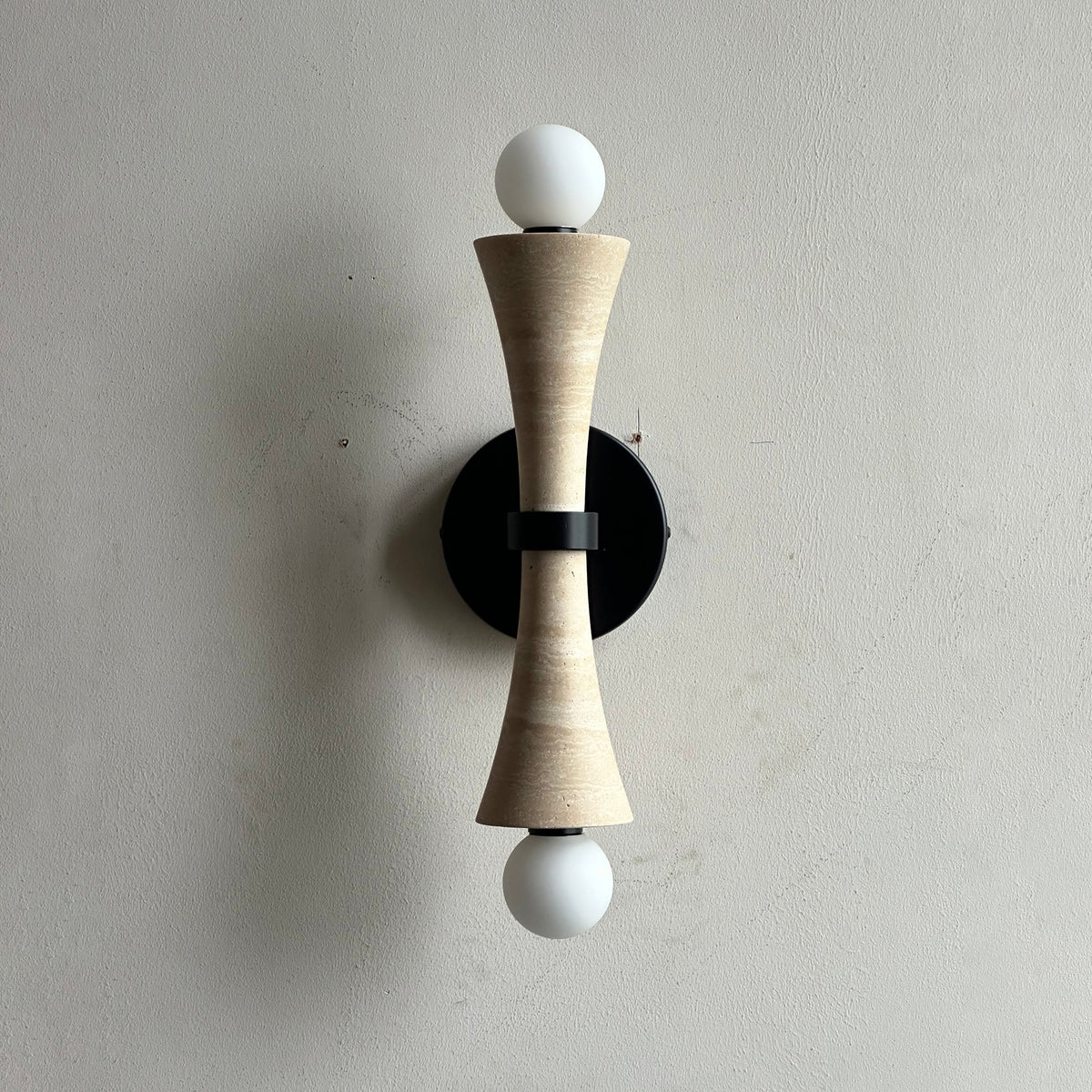 Elaiselle Wall Lamp