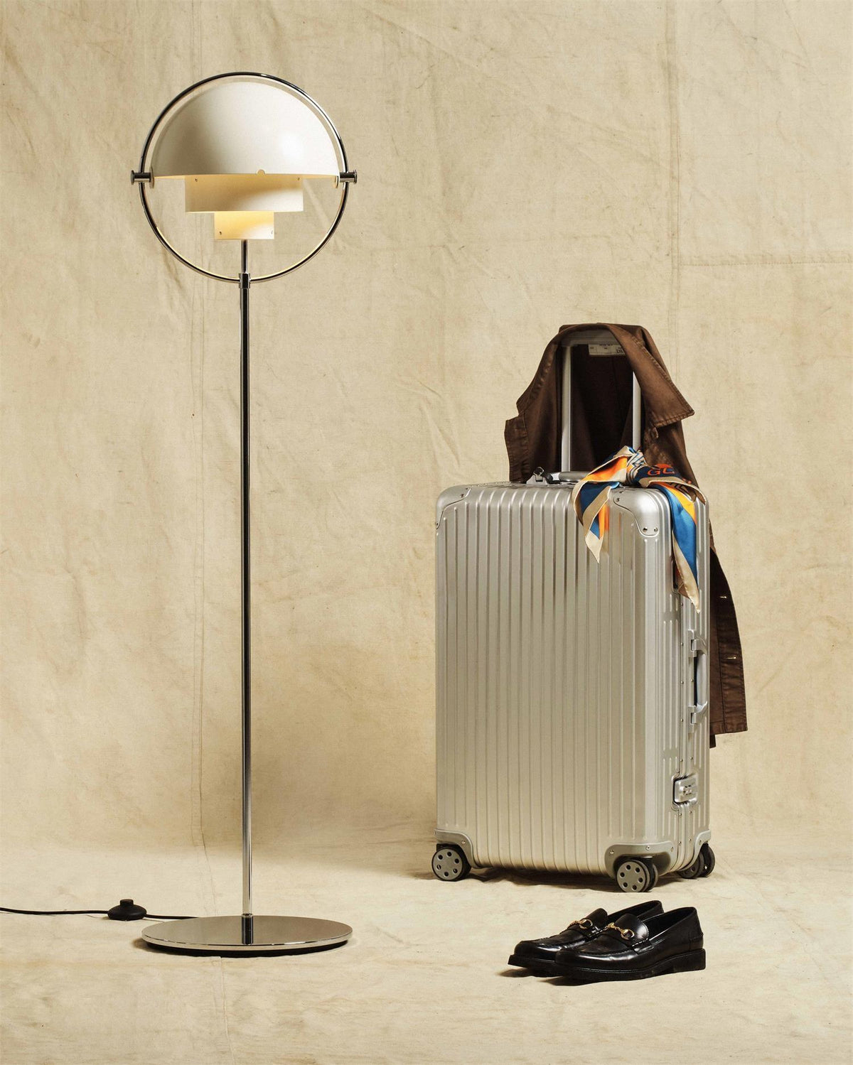Hunter Modern Floor Lamp