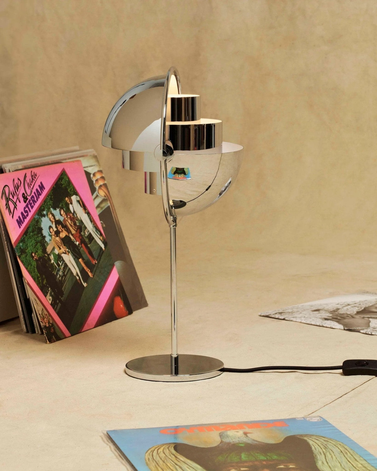 Selanine Modern Table Lamp