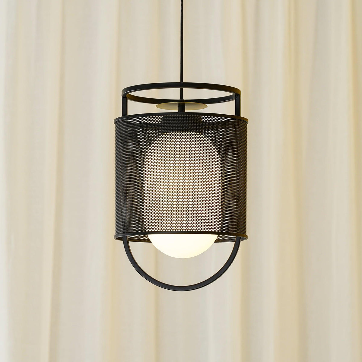 Meren Pendant Lamp Mesh Cylinder Brass Accent Industrial