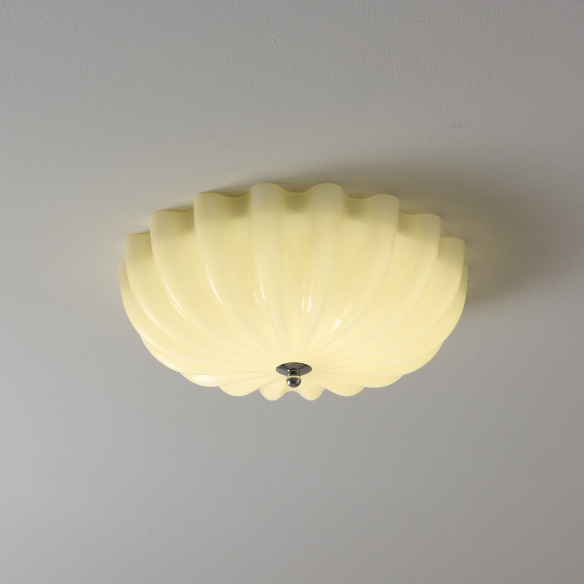 Zerinos Premium Nordic Art Shell Wood Glass Ceiling Light