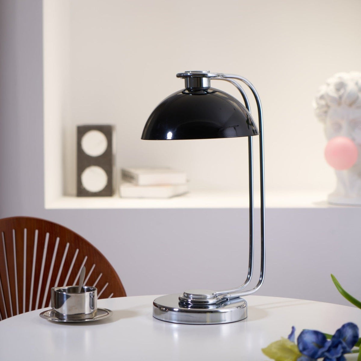 Lucanella Contemporary Acrylic Table lamp