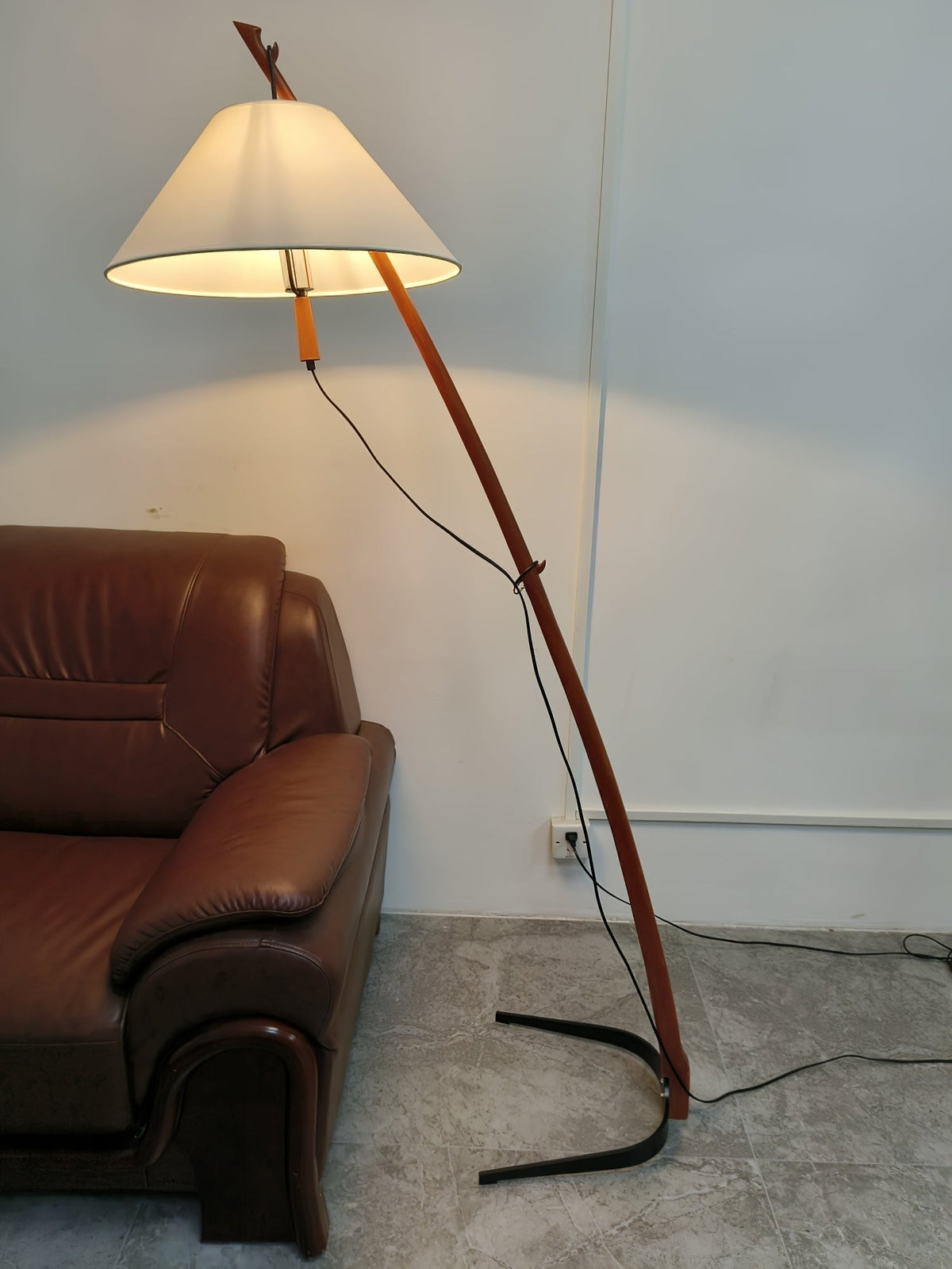 Irigen Arc Floor Lamp