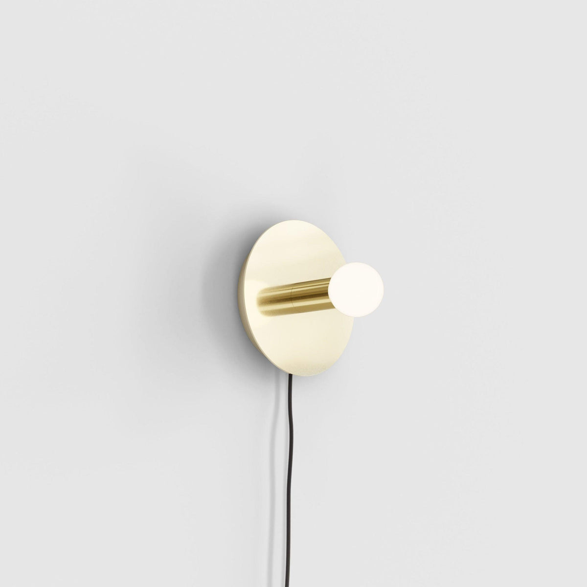 Soluise Wall Lamp Brass Bulb