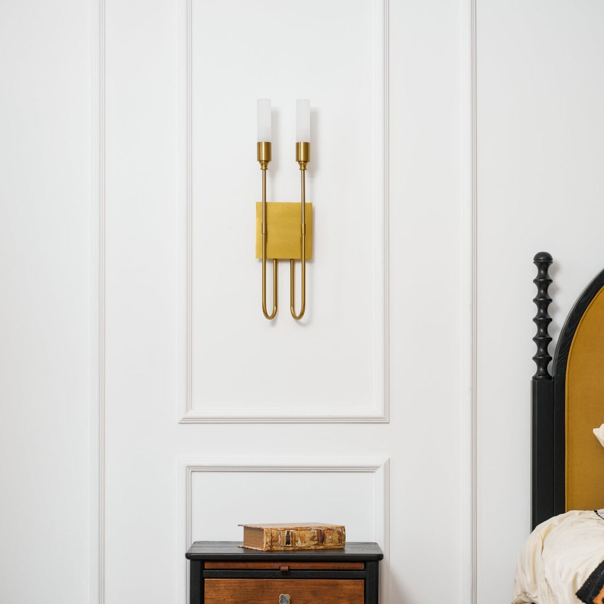 Pipia Double Arrow Indoor Wall Light
