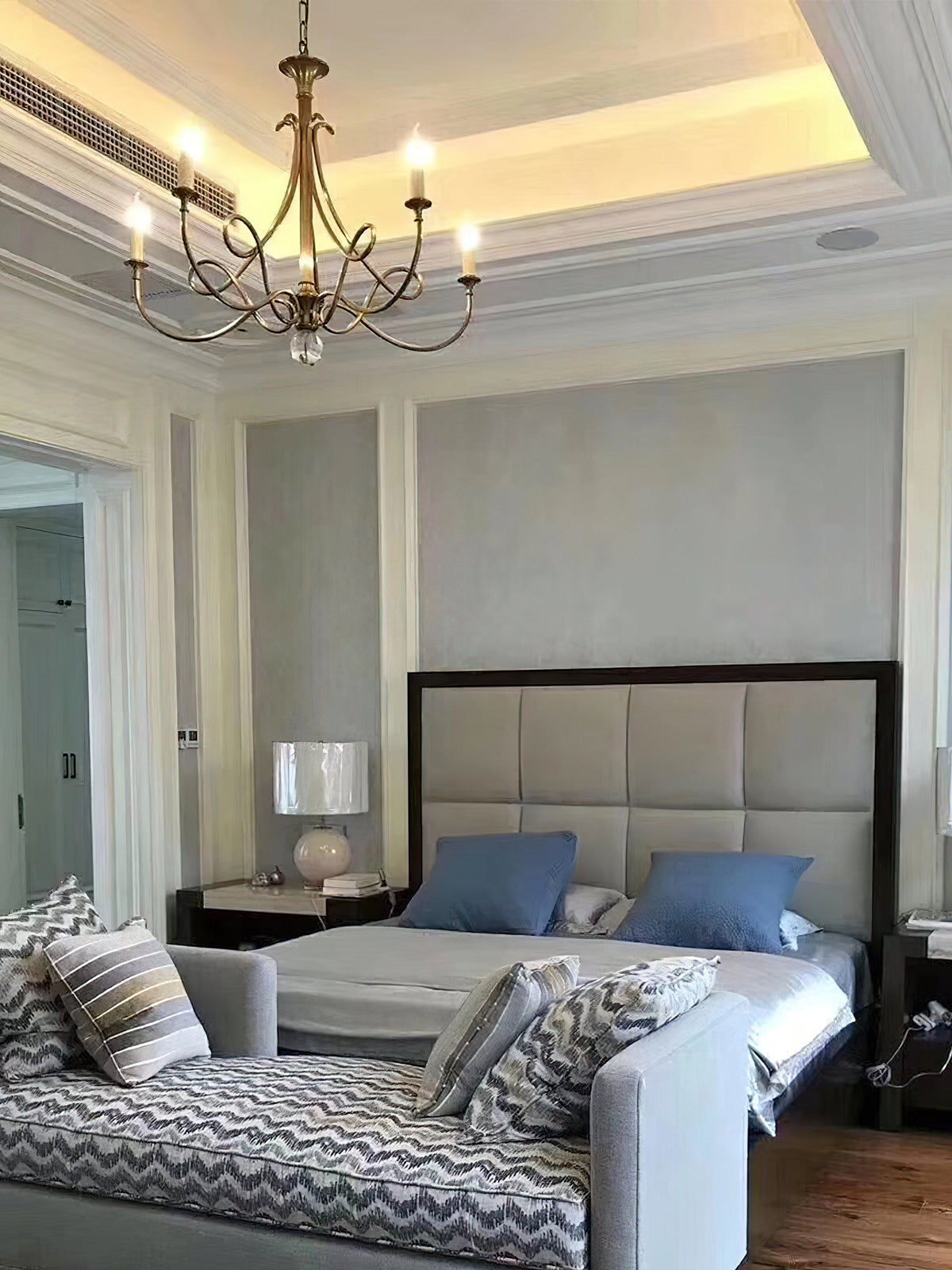 Orelelira Chandelier
