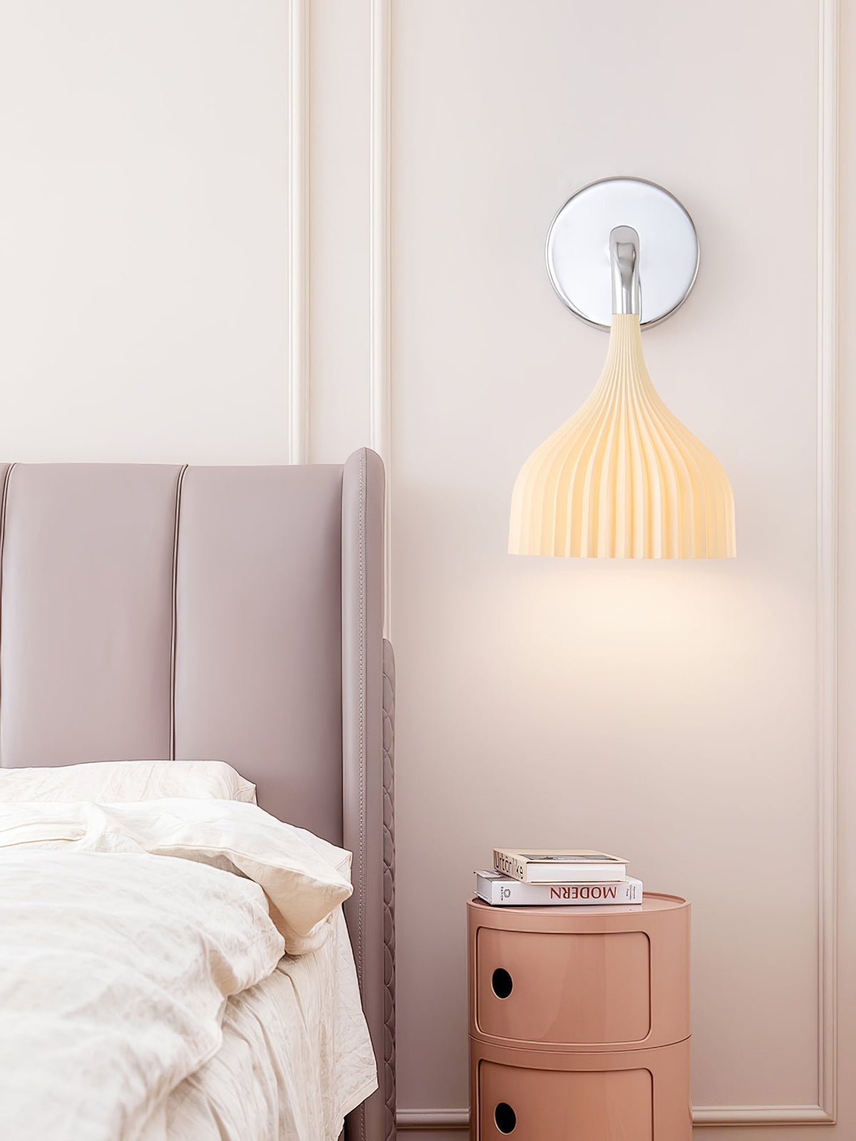 Aurzorus Modern Minimalist Plastic Wall Lamp