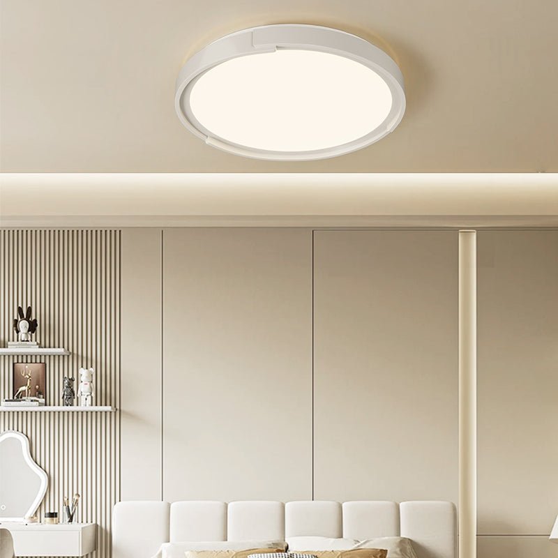 Ovene Edge Minimalist Ceiling Light