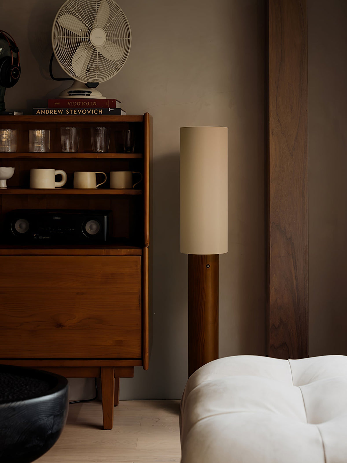 Uvynir Cylindrical Wood Floor Lamp