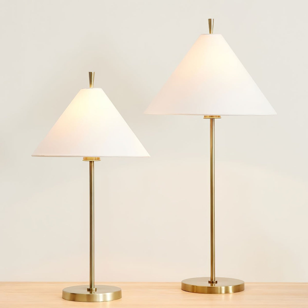 Sorivina Elegant Cone Table Lamp