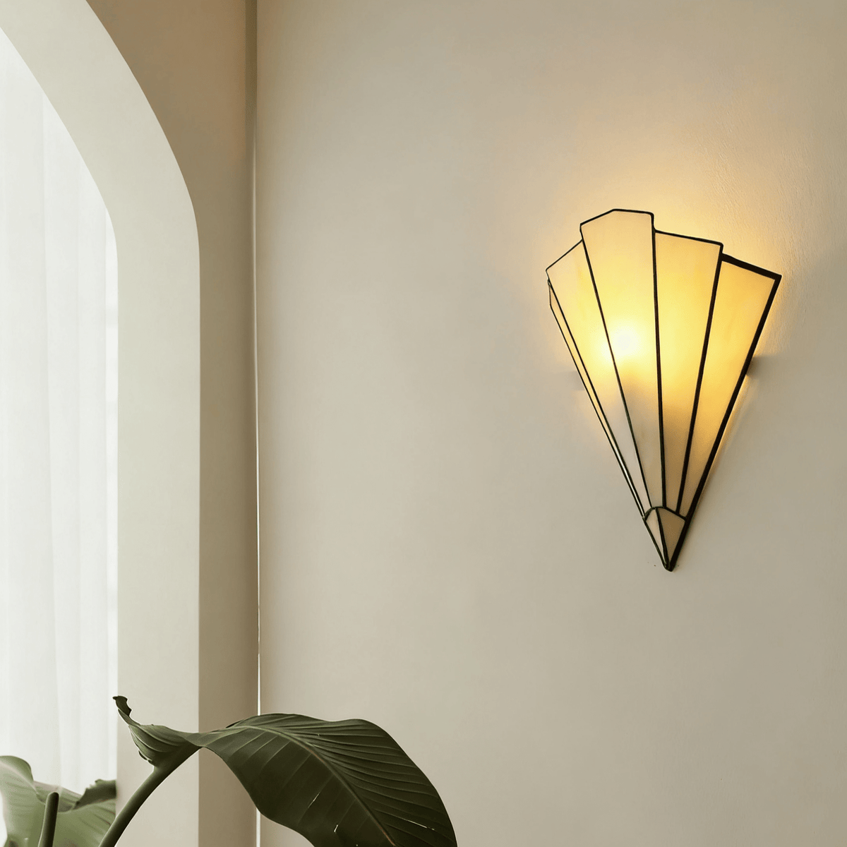 Lila Deco Sconce