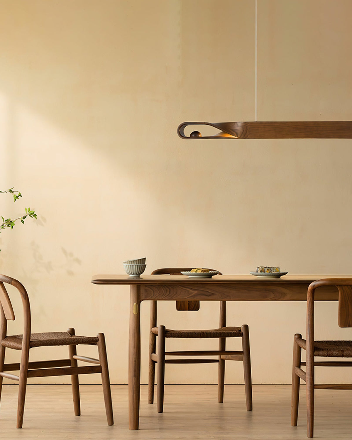 Lemior Pendant Lamp Wood Curved Minimalist