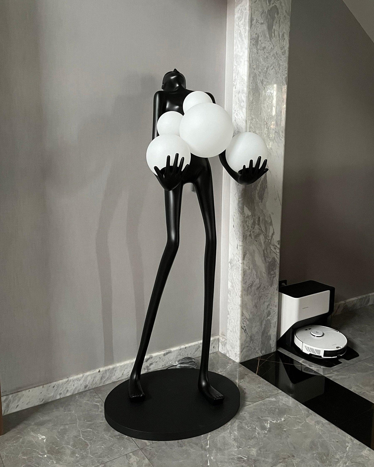 Marind Sculpture Floor Lamp